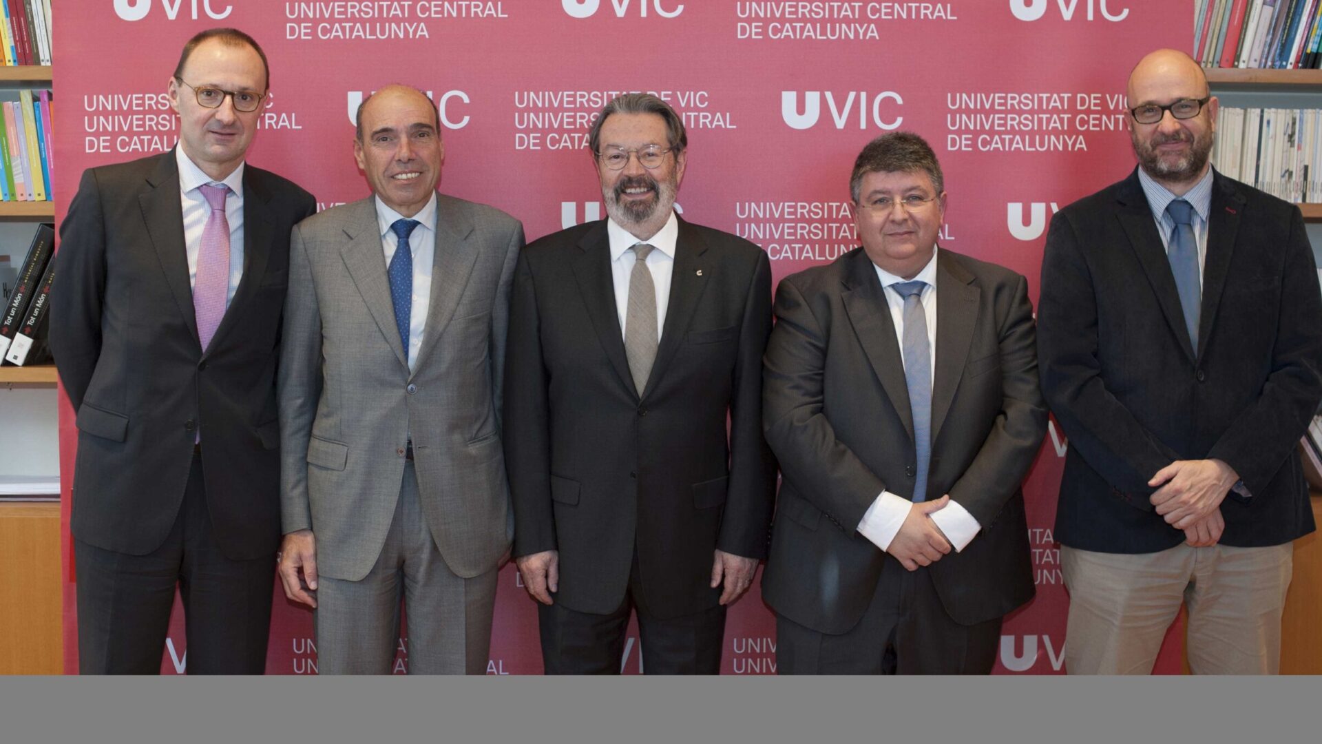 Firma de Convenio de Colaboración entre UVic-UCC, Fundació TICSalut y Esteve Teijin